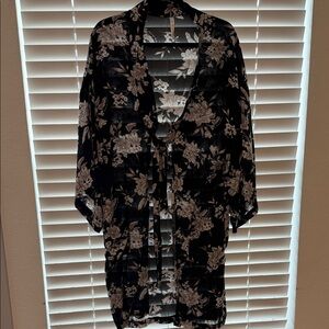 Spiritual Gangster Black and White Floral Kimono